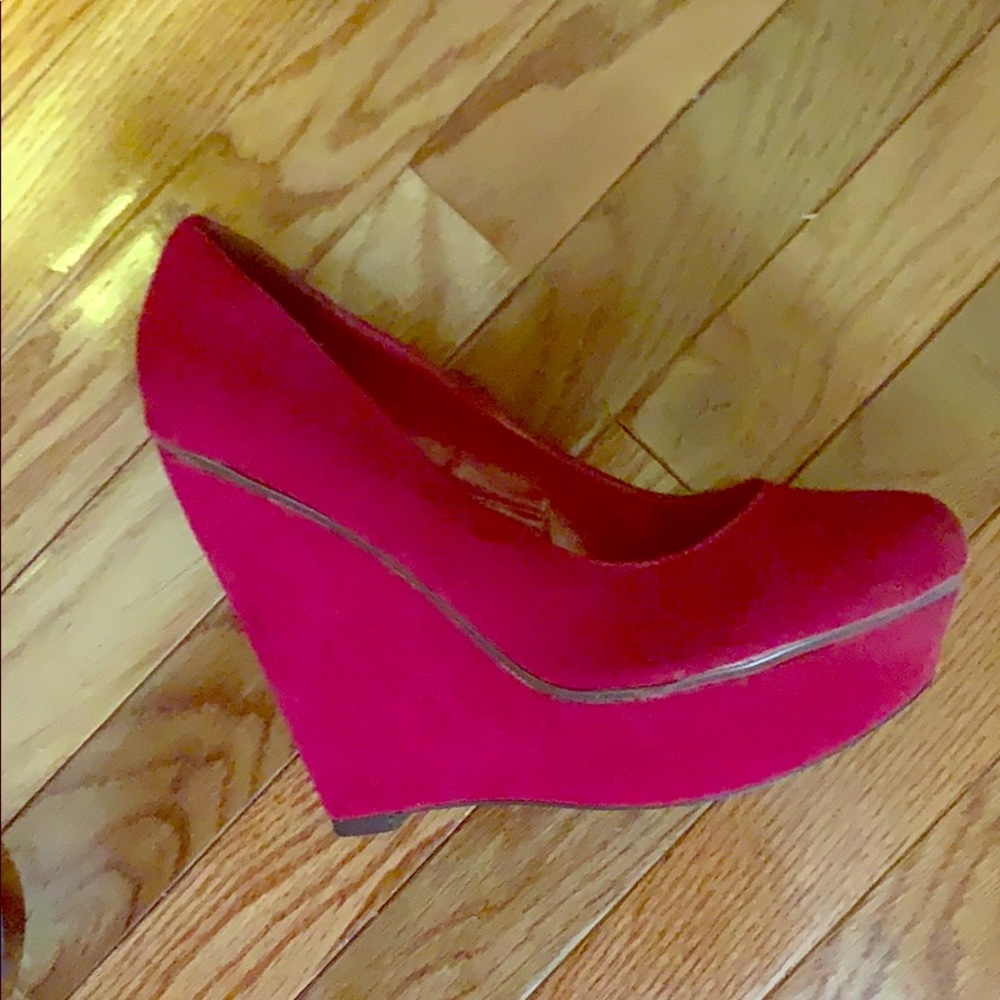 Pink Wedges